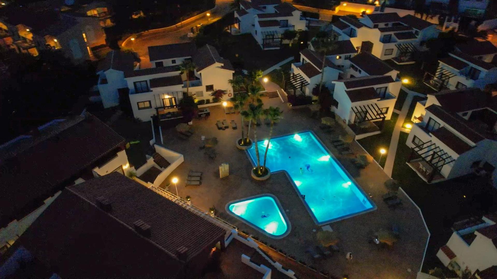 Nuramar Aparthotel Кала'н Бош Екстериор снимка