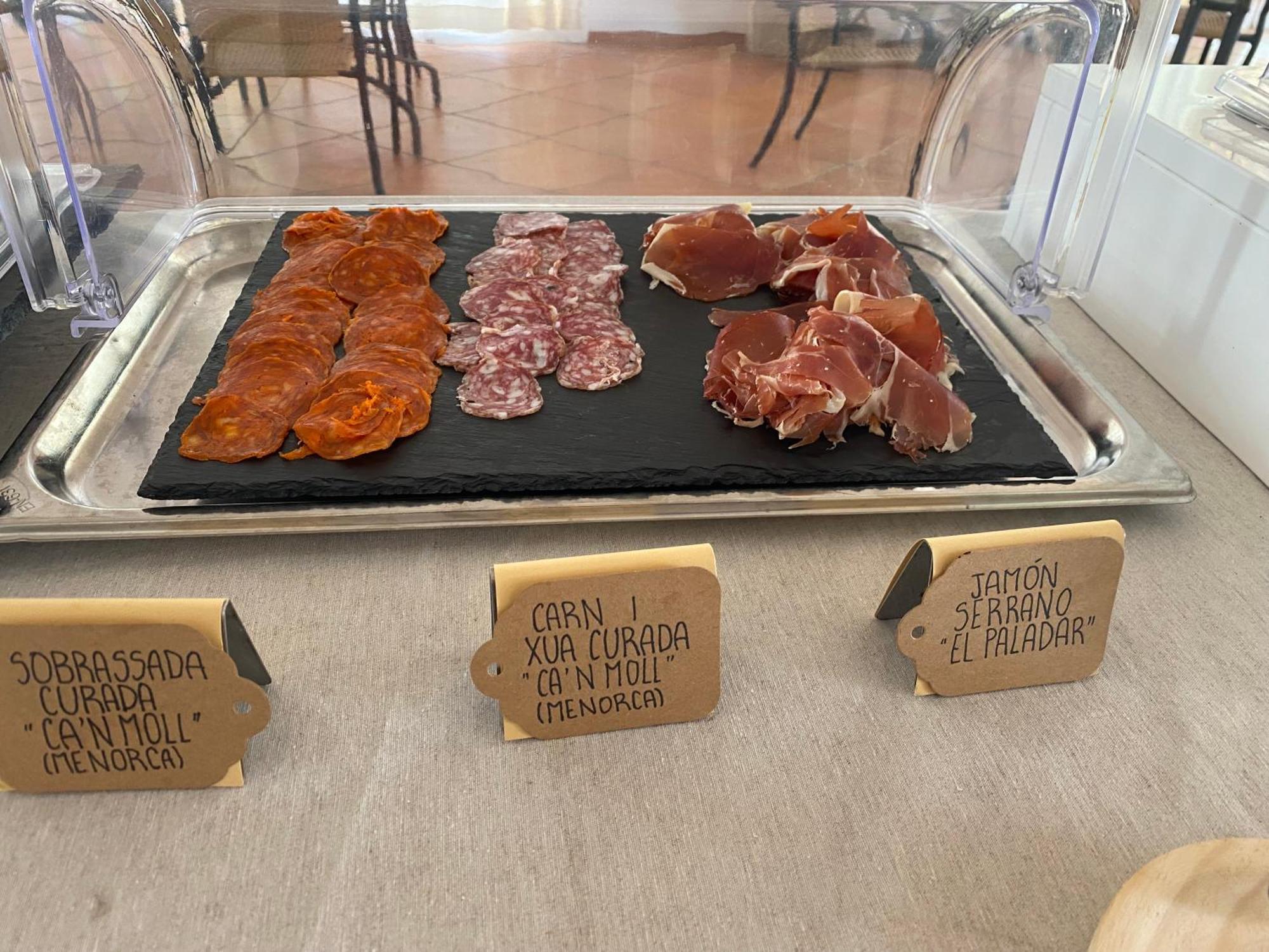 Nuramar Aparthotel Кала'н Бош Екстериор снимка
